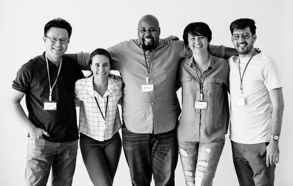 Rebate Realty team working together